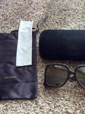 Authentic Gucci Oversized Square Sunglasses